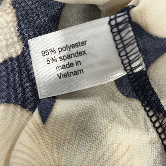 Lane Bryant Floral V-Neck short sleeve Women's Top/blouse size 14/16 - Picture 8 of 12